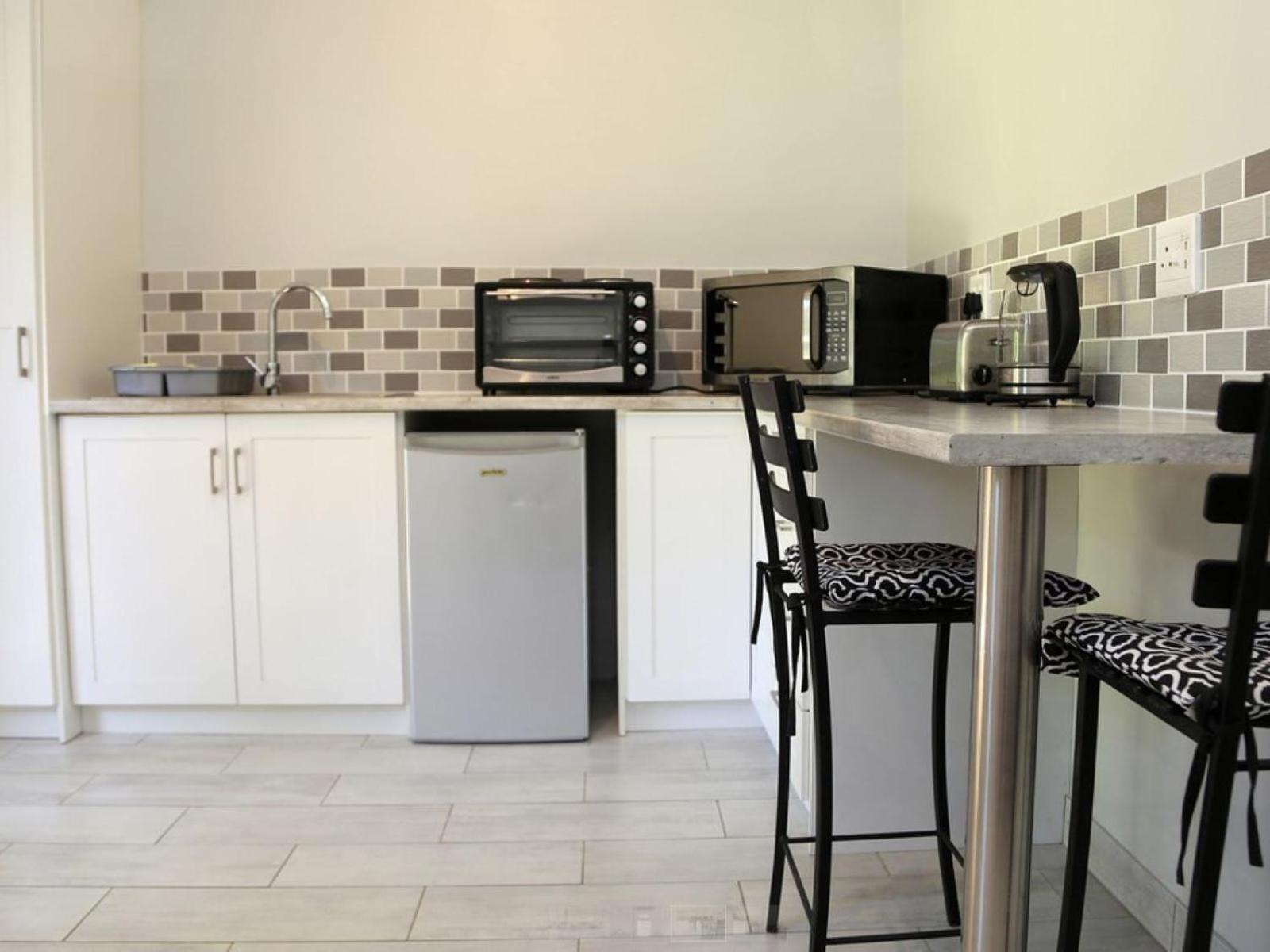 Rainbow Glen Self Catering Chalets Montagu Room photo